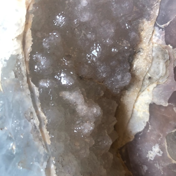 Huge COLLECTORS PIECE Amethyst Heart Crystal Geode - Picture 16 of 16